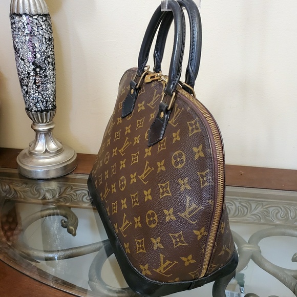 What Does A Real Louis Vuitton Smell Like